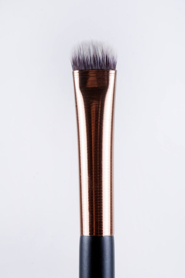 1803 - Brocha Precisa para Sombras | Marifer Cosmetics