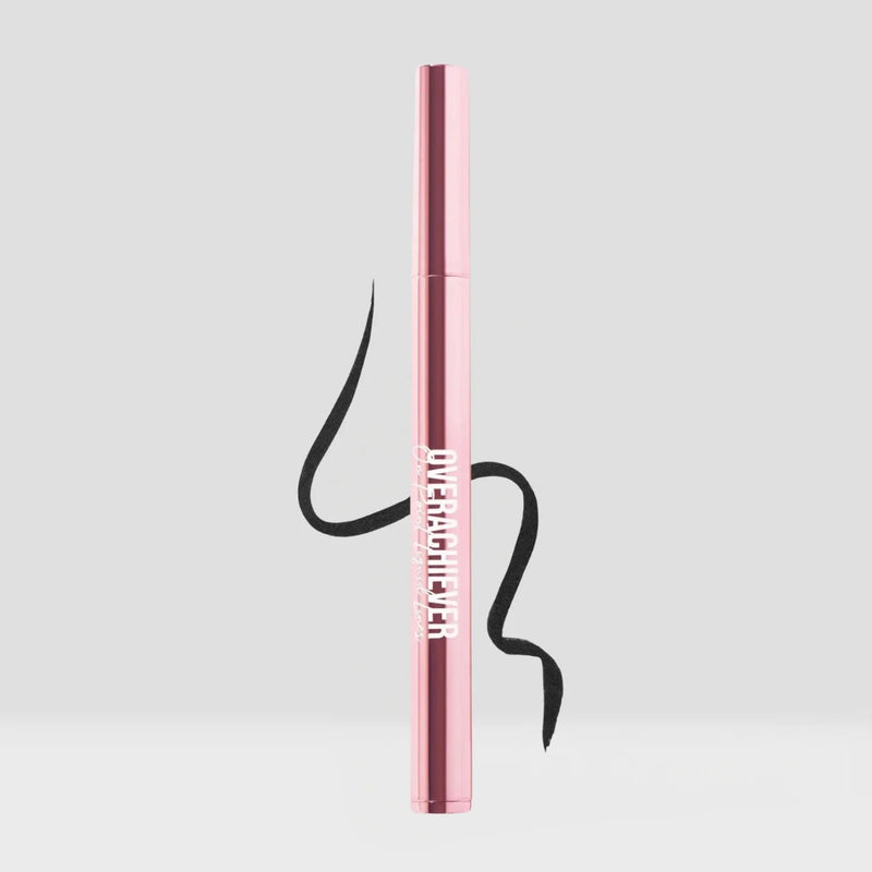 OVERACHIVER - Delineador Líquido En Pluma - On Point Liquid Liner| Beauty Creations