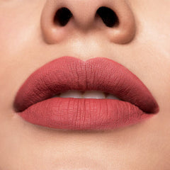 FIRST DATE Matte Intense Lip Color - ARANZA - Compra Maquillaje y Artículos de Belleza | Belle Queen Cosmetics